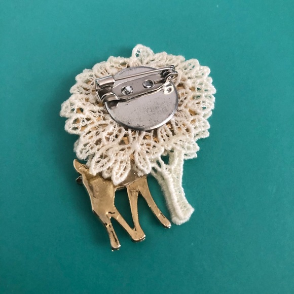 Artisanal Enamel Deer on Crochet Tree Brooch - Picture 2 of 2
